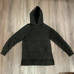 DISTRESSED OVERSIZED HOODIE